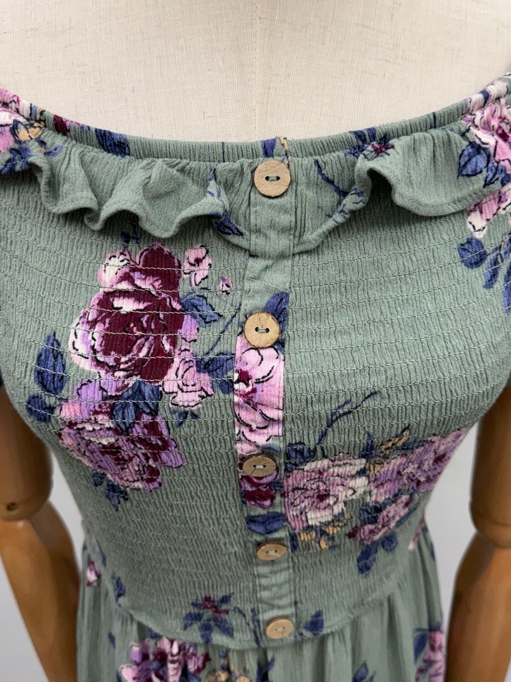 Xhilaration Green Floral Off Shoulder Smocked Dress Medium NWT - Picture 3 of 12